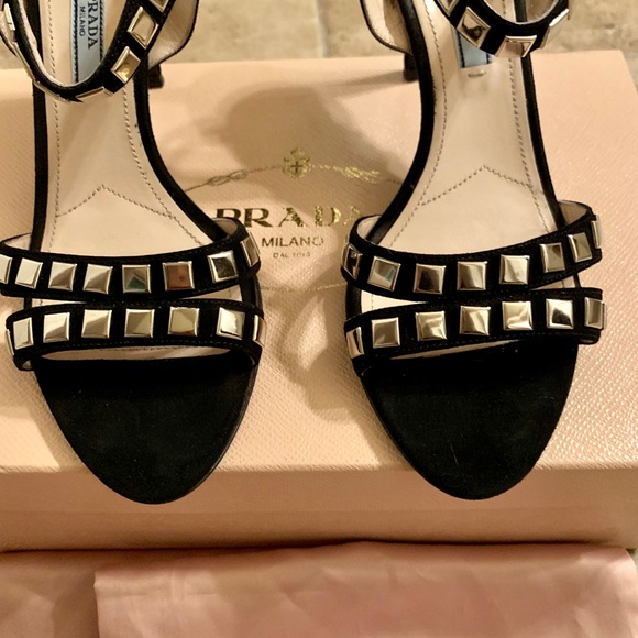 Prada heels - Picture 3 of 10